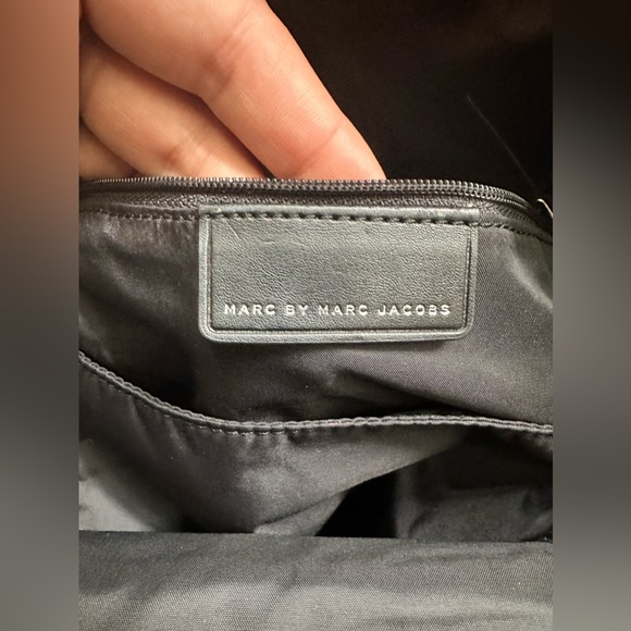 Marc Jacobs - Quilted Cherry Backpack/Book bag - Cherries. Great condition!! - Picture 8 of 13